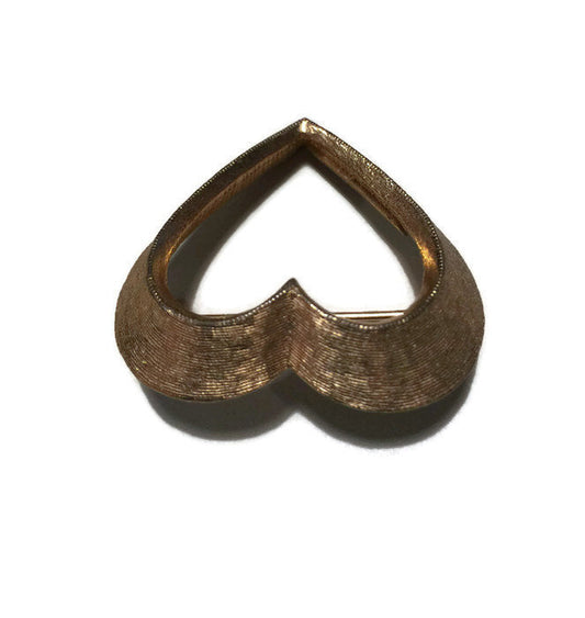 Vintage Heart Pin at Duckwells