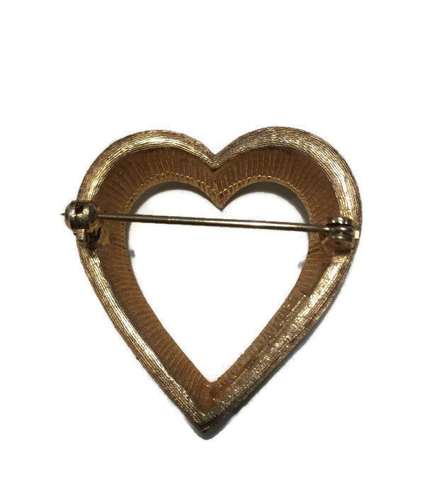 Vintage Heart Pin - Duckwells