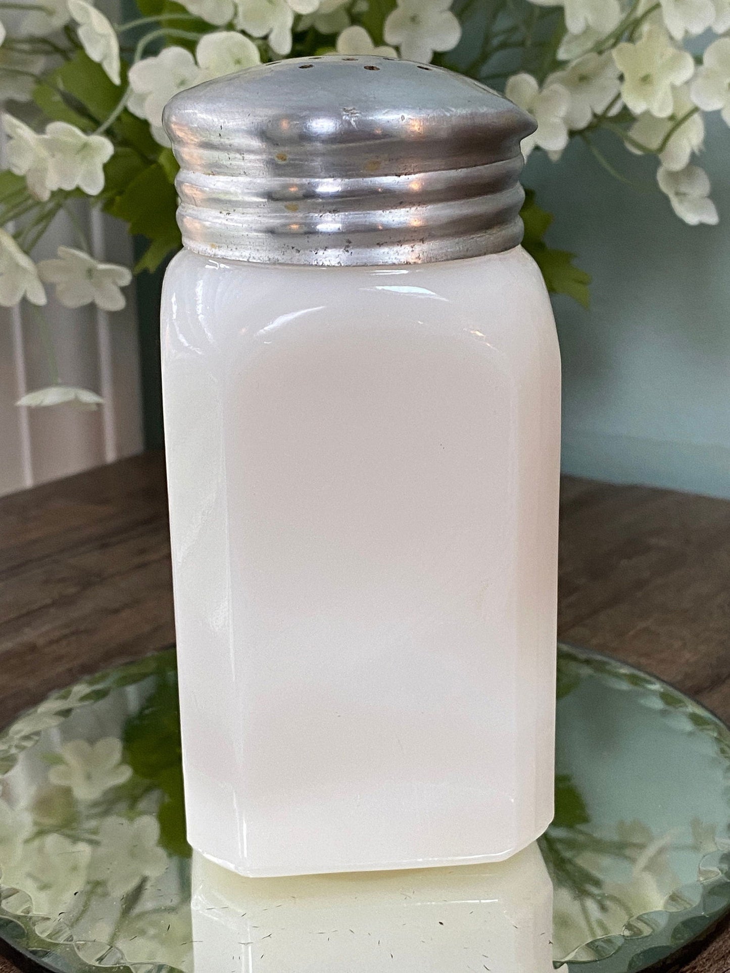 Vintage Milk Glass Flour Shaker - Duckwells