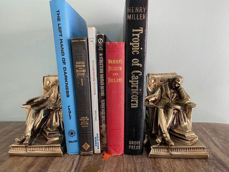 Vintage Sleeping Scholar Bookends - Duckwells