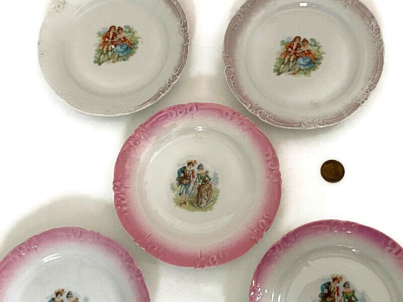 Vintage Small Plates with Center Courting Couple at Duckwells