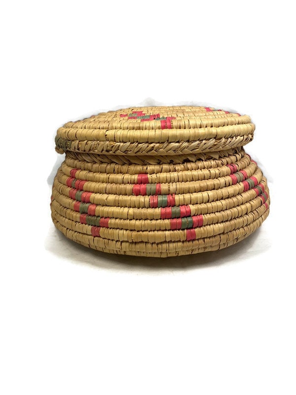 Vintage Sweetgrass Basket Artisan - Duckwells