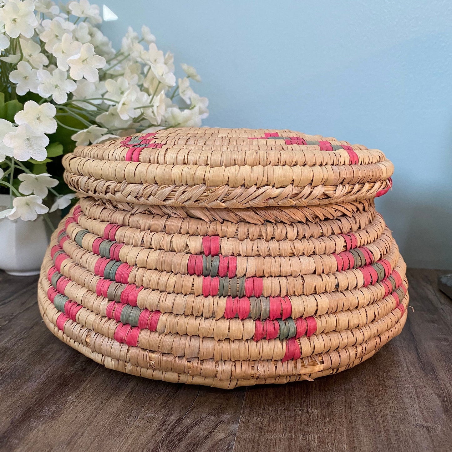 Vintage Sweetgrass Basket Artisan - Duckwells