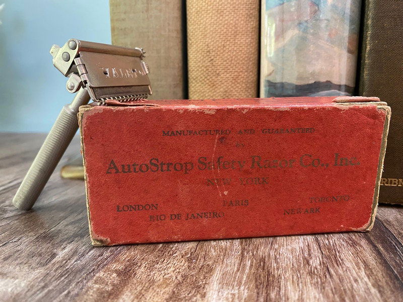 Vintage Valet Auto Strop Razor Model C - Duckwells