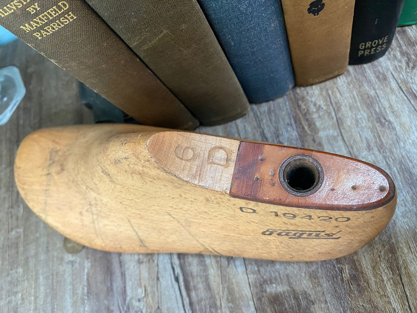 Vintage Western Germany Wooden Shoe Mold - Duckwells