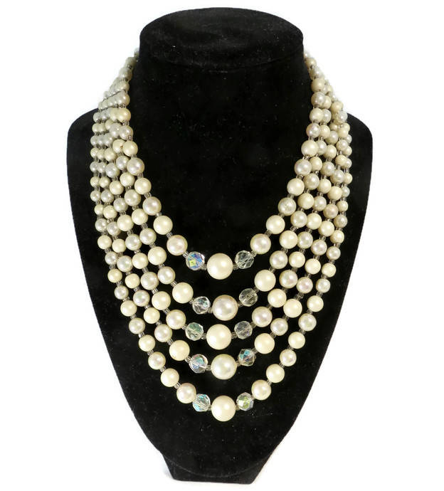 Vintage White and Clear Beaded Necklace - Duckwells