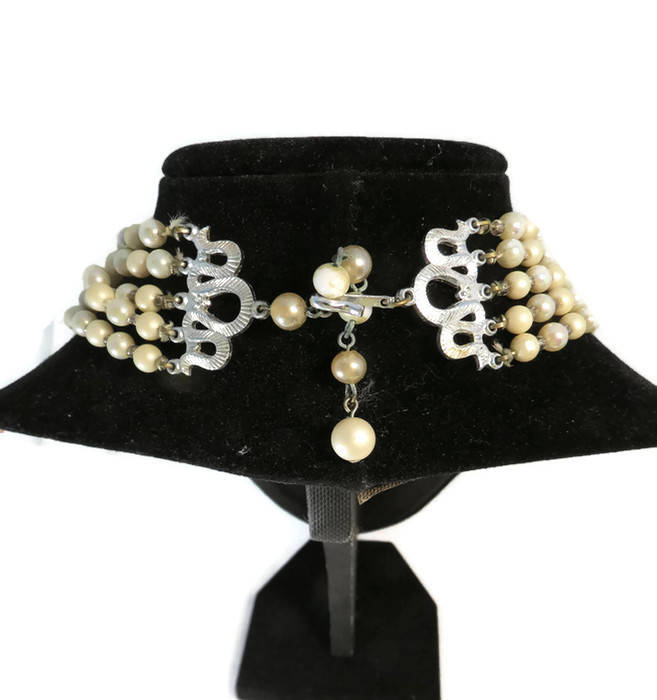 Vintage White and Clear Beaded Necklace - Duckwells