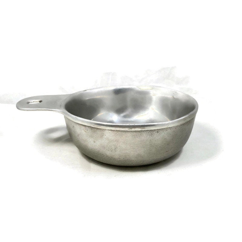 Vintage Wilton RWP Pewter Boston Baby Dish - Duckwells