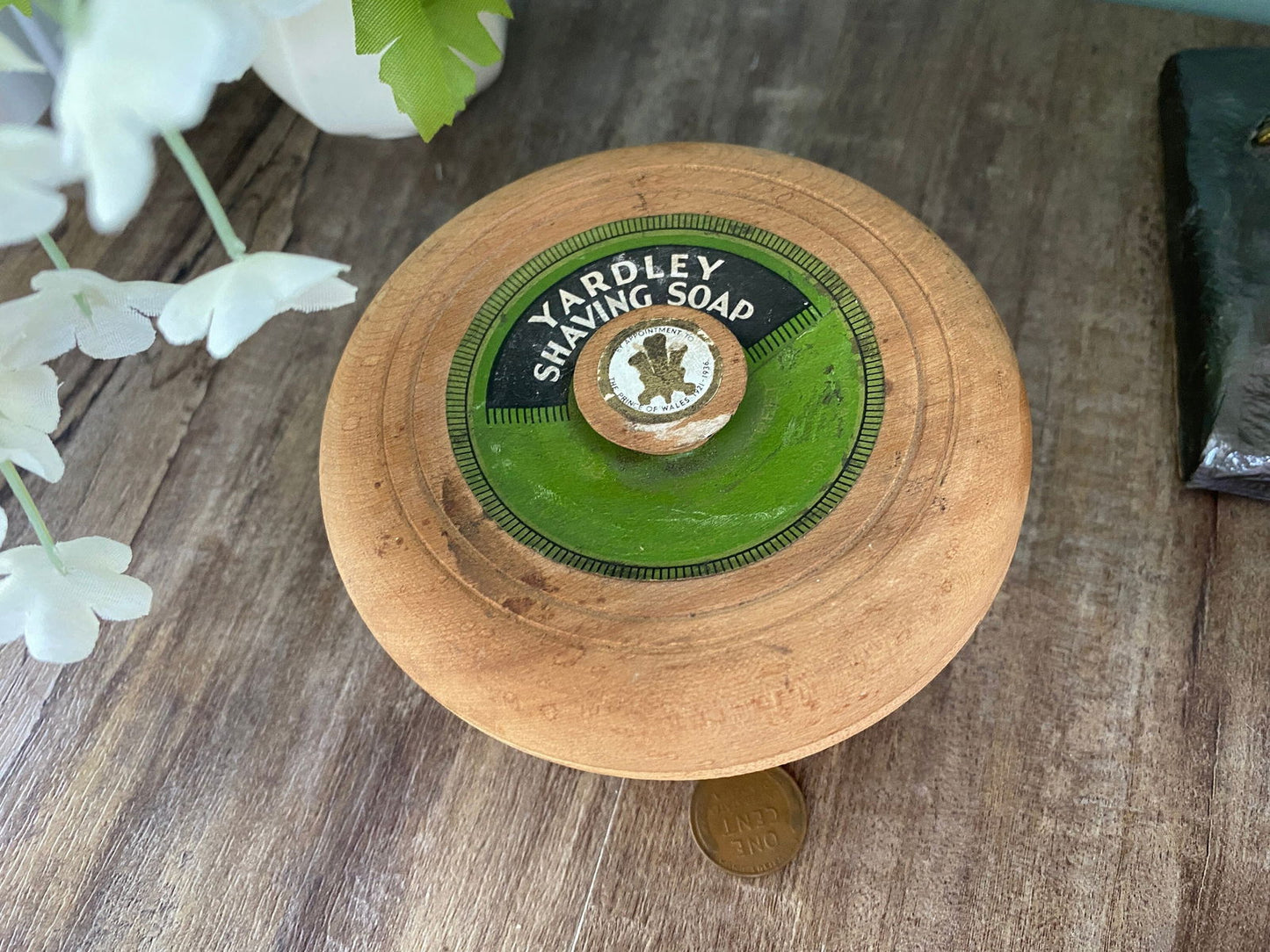 Vintage Yardley Shaving Soap Wood Lidded Box at Duckwells