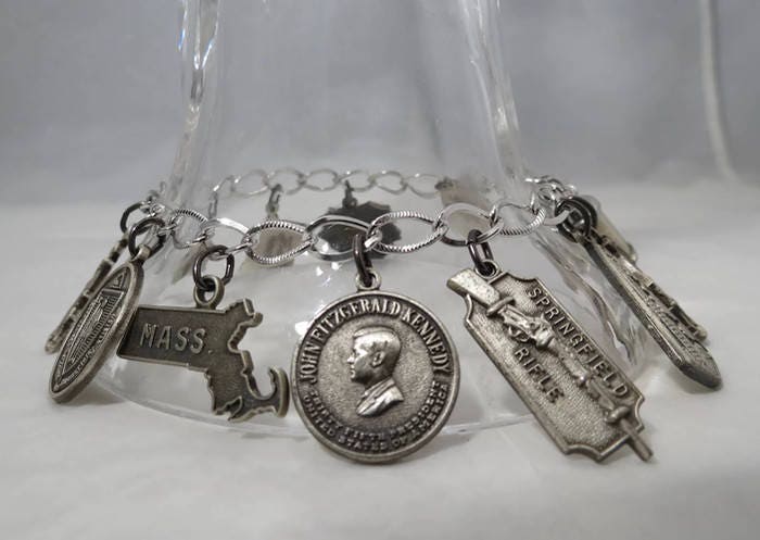 Vintage Massachusetts Charm Bracelet - Sterling Silver 12 Charms, Mid Century Souvenir, Heraldics - Duckwells