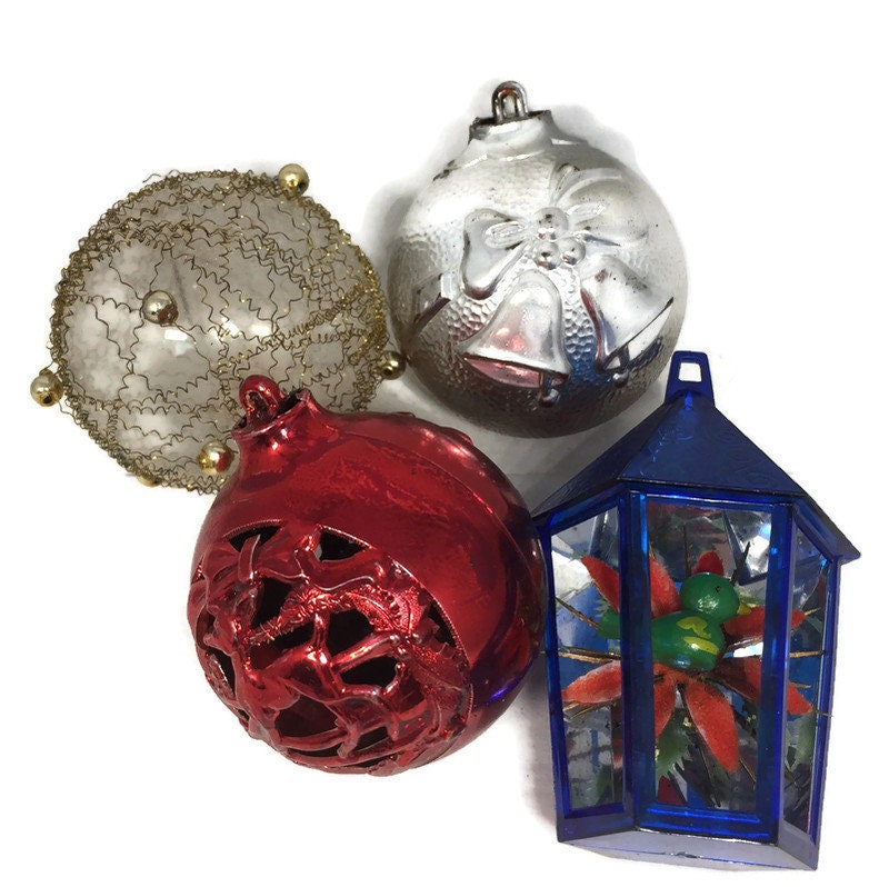 Vintage Christmas Ornaments- Diorama, Midcentury Plastic tree decorations at Duckwells