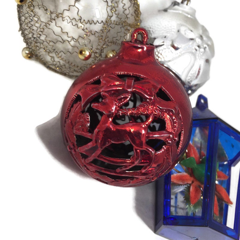 Vintage Christmas Ornaments- Diorama, Midcentury Plastic tree decorations at Duckwells