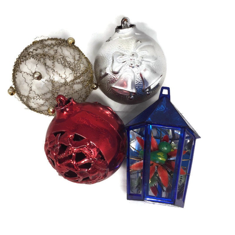 Vintage Christmas Ornaments- Diorama, Midcentury Plastic tree decorations at Duckwells
