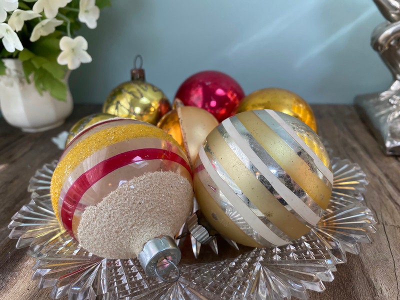 Midcentury Glass Christmas Ornaments, Holiday Tree Decorations at Duckwells