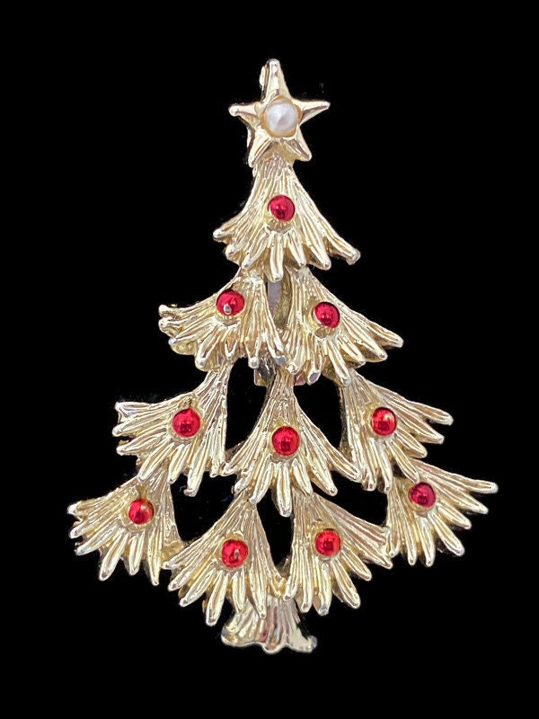 Vintage Christmas Tree Pin by Gerry's at Duckwells
