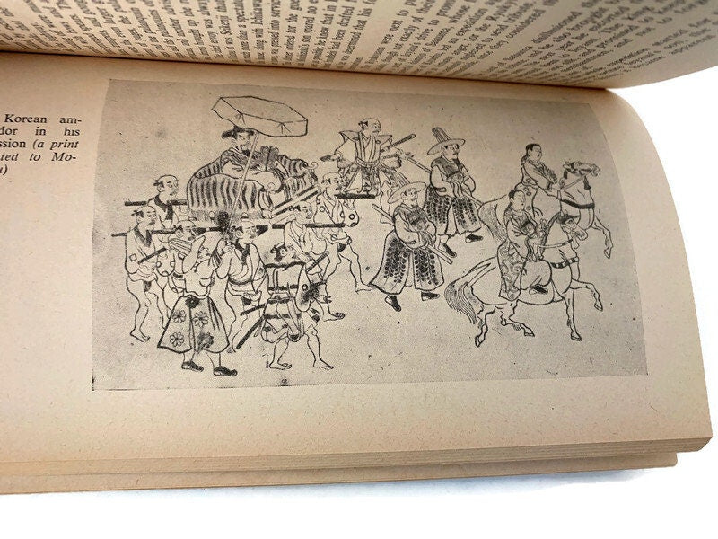 Vintage Paperback Book, Japanese Inn by Oliver Statler