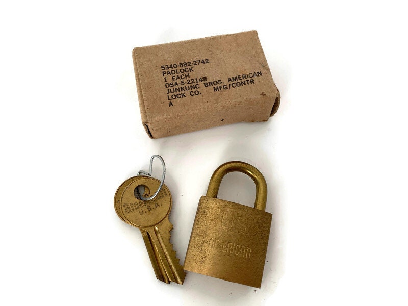 Vintage US American Padlock with 2 keys, Junking Bros. Lock