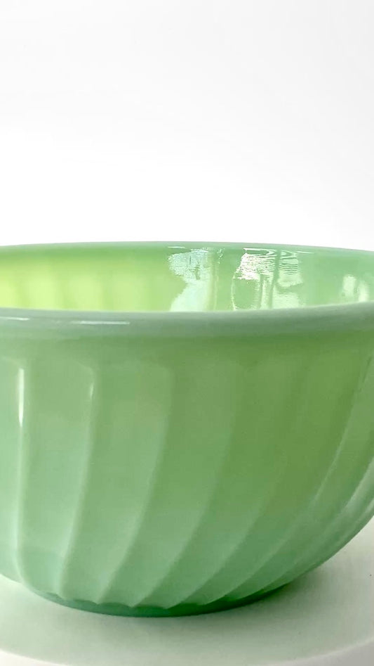 Vintage Fire King Jadeite Swirl 9" Mixing Bowl at Duckwells
