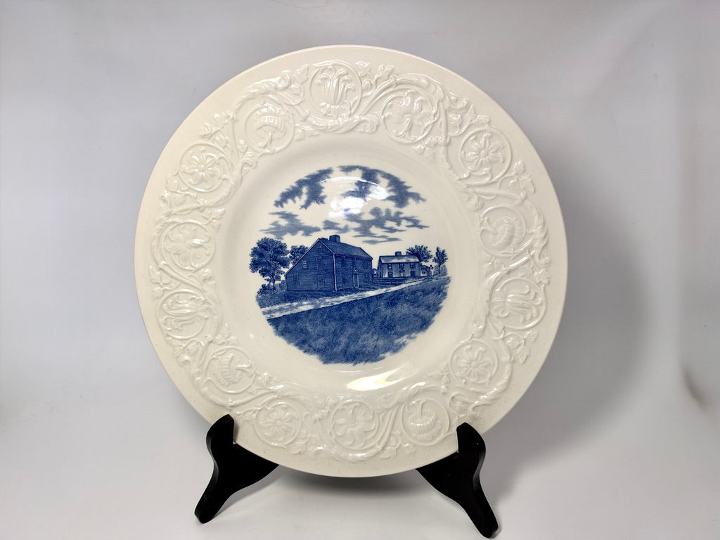 Vintage  Wedgwood Quincy Massachusetts Souvenir Plate, Presidents' Birthplaces