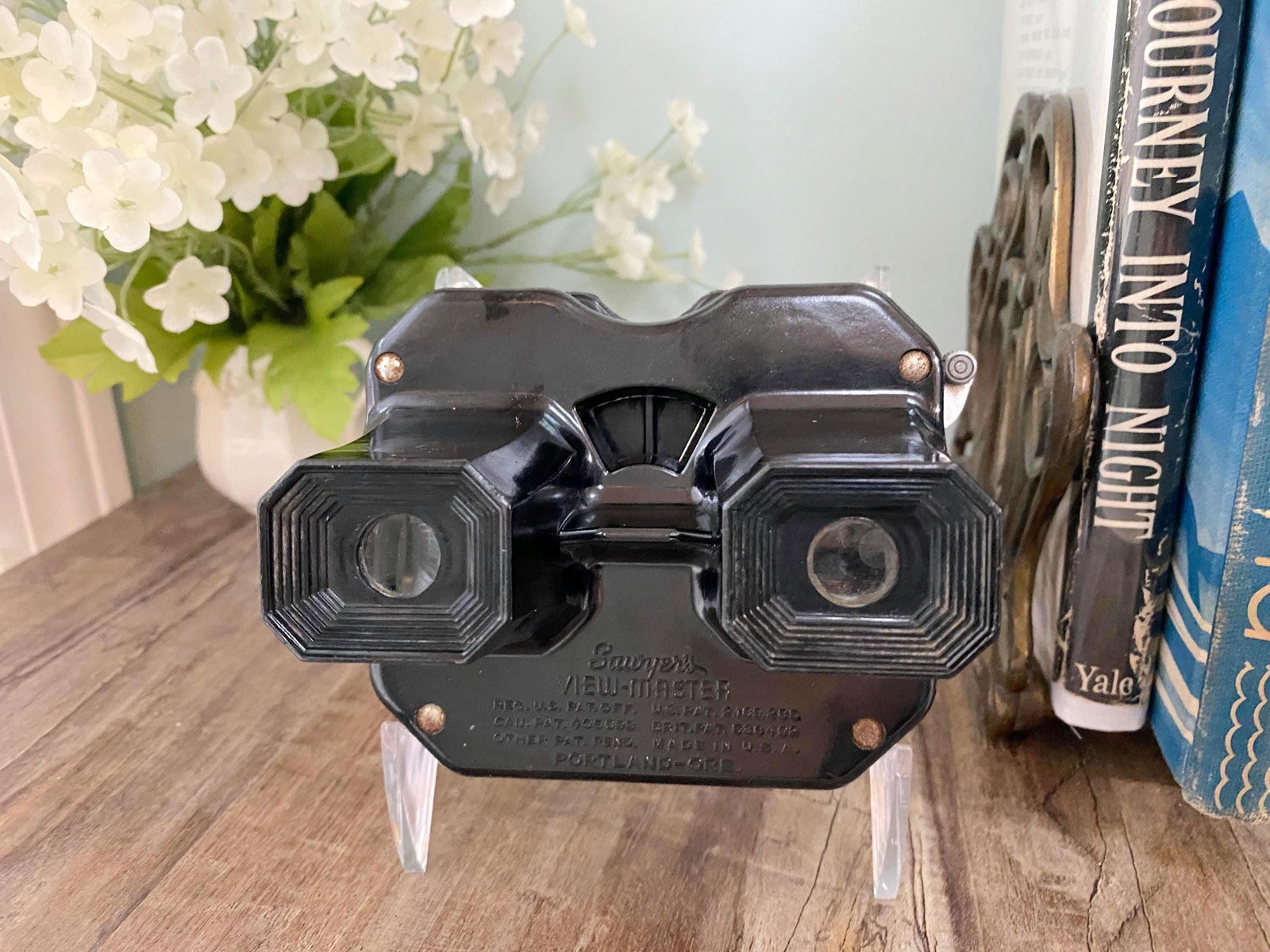 Vintage Sawyers View Master Photo Viewer with 10 3D Photo Reels - Duckwells
