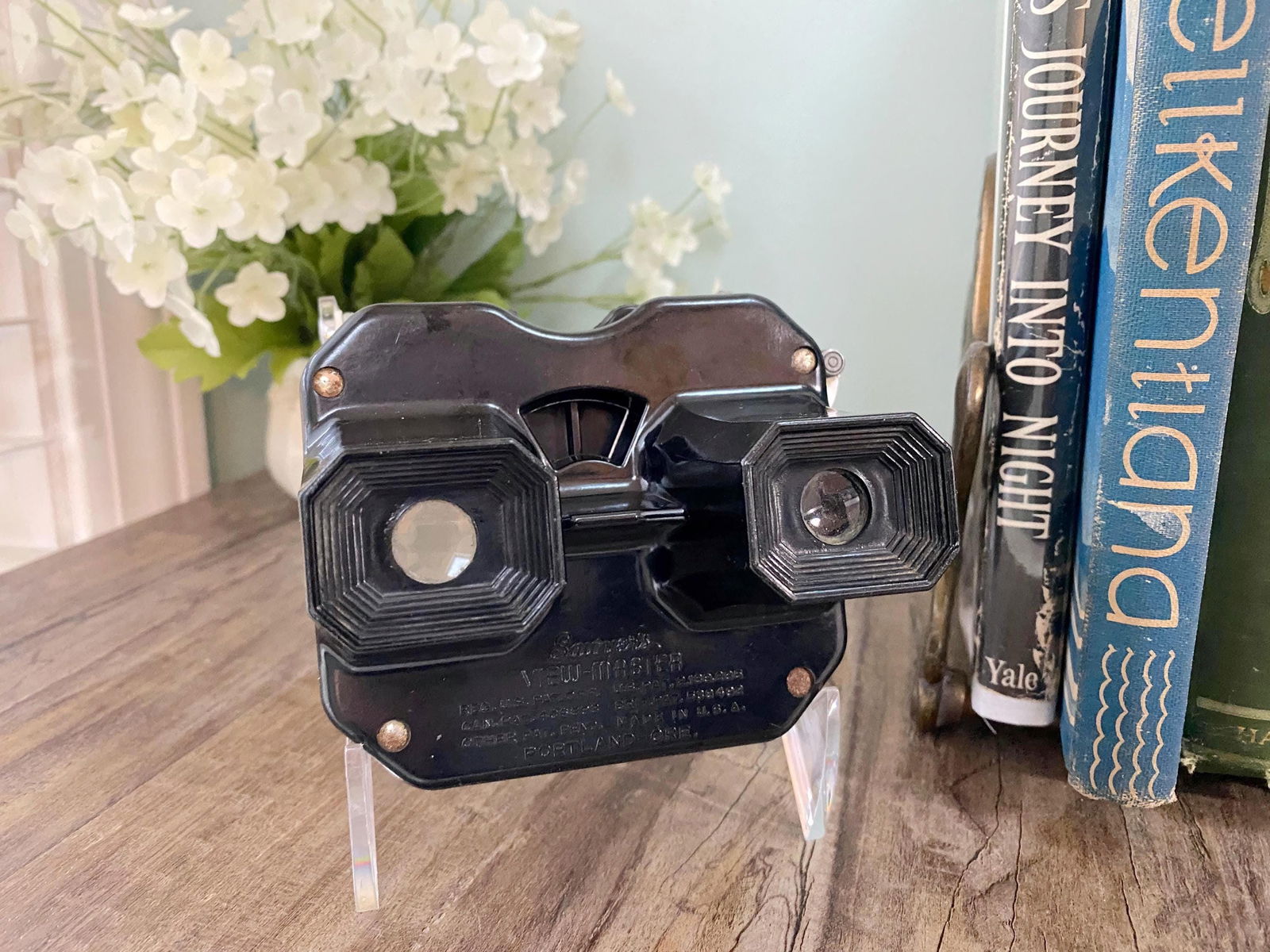 Vintage Sawyers View Master Photo Viewer with 10 3D Photo Reels - Duckwells