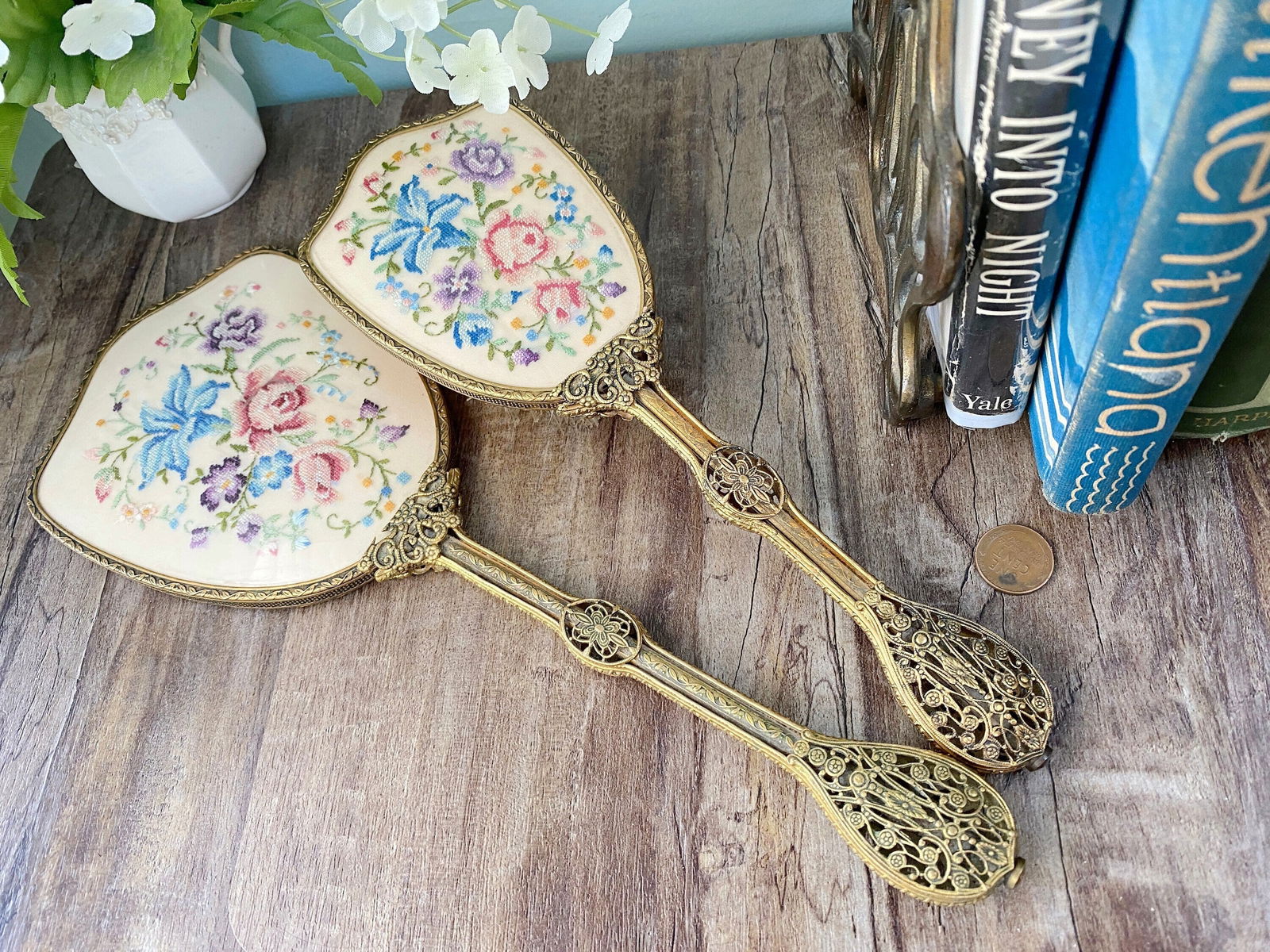 Vintage Vanity 4 Piece Dresser Set - Duckwells
