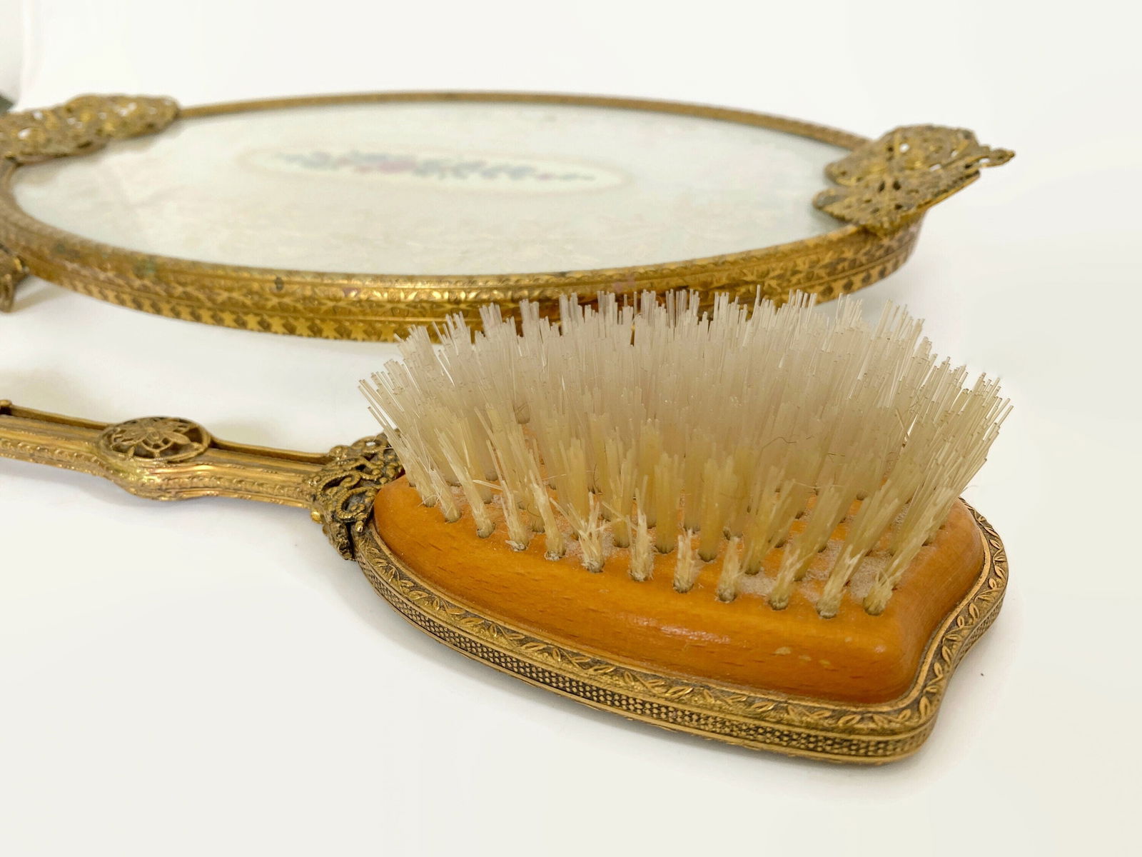 Vintage Vanity 4 Piece Dresser Set - Duckwells
