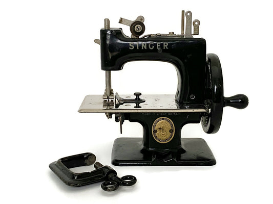 Vintage Singer Mini Model 20 10 Sewing Machine Collectible Made in Great Britain
