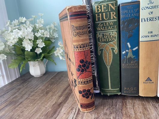 Antique Book, The Life and Adventures of Robinson Crusoe