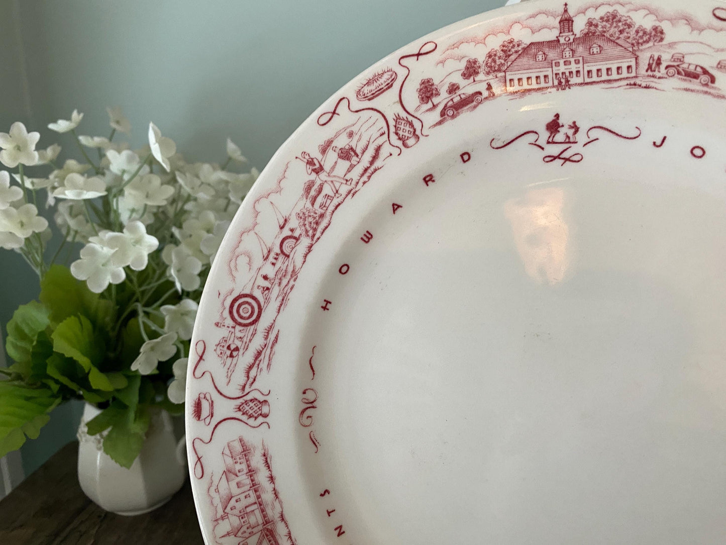 Midcentury Howard Johnsons Plate by Mayer China at Duckwells
