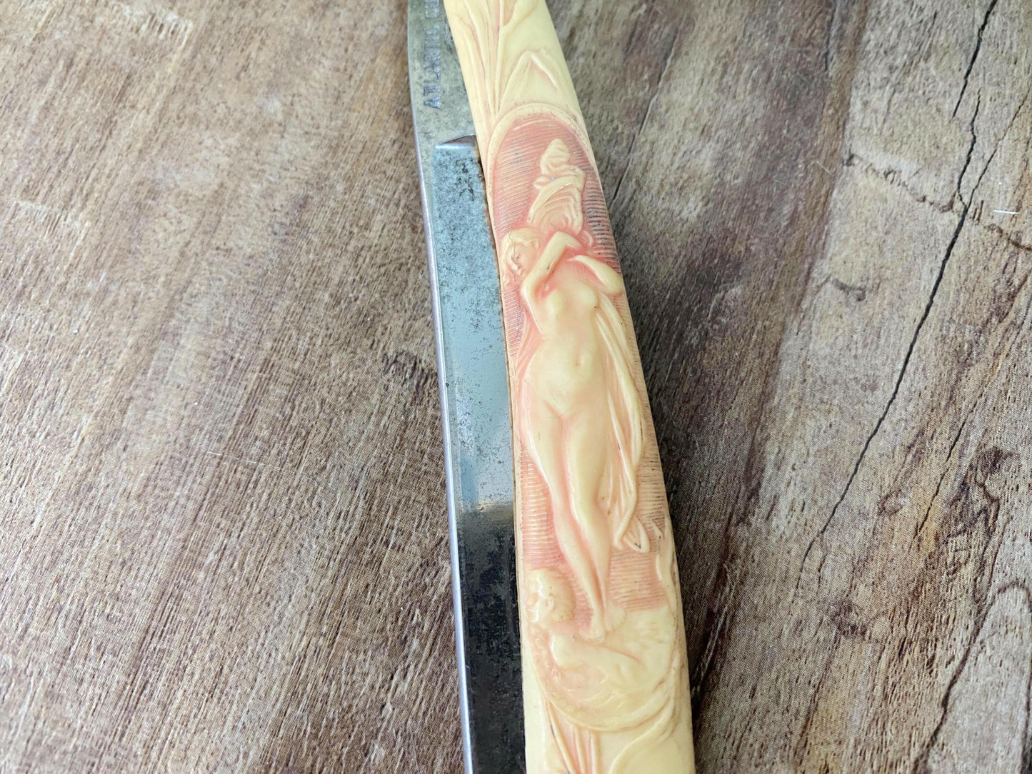 Antique Straight Edge Celluloid Razor