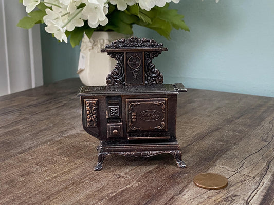 Vintage Diecast Stove Playme Pencil Sharpener at Duckwells