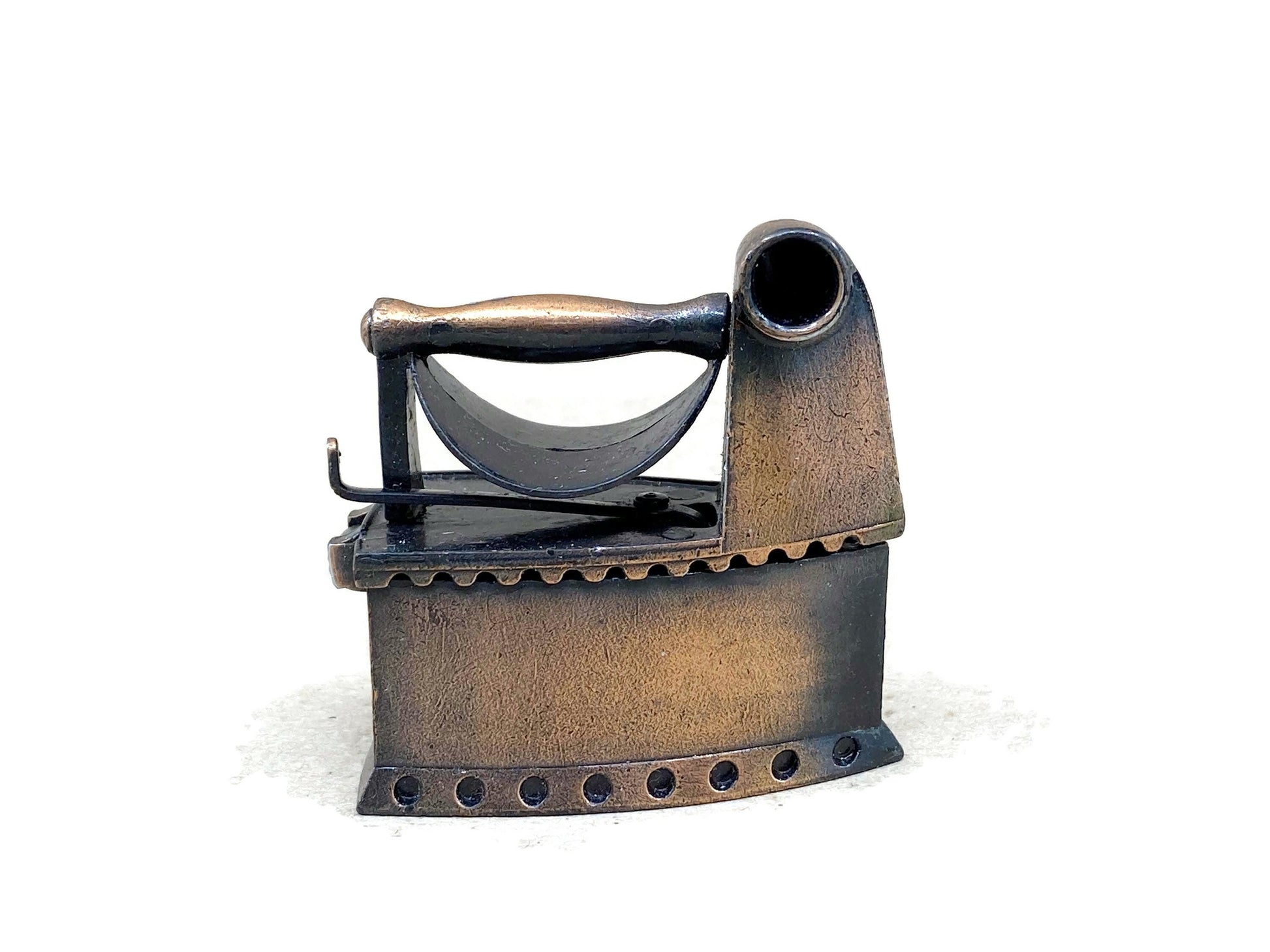Vintage Miniature Iron Playme Cast Iron Pencil Sharpener at Duckwells