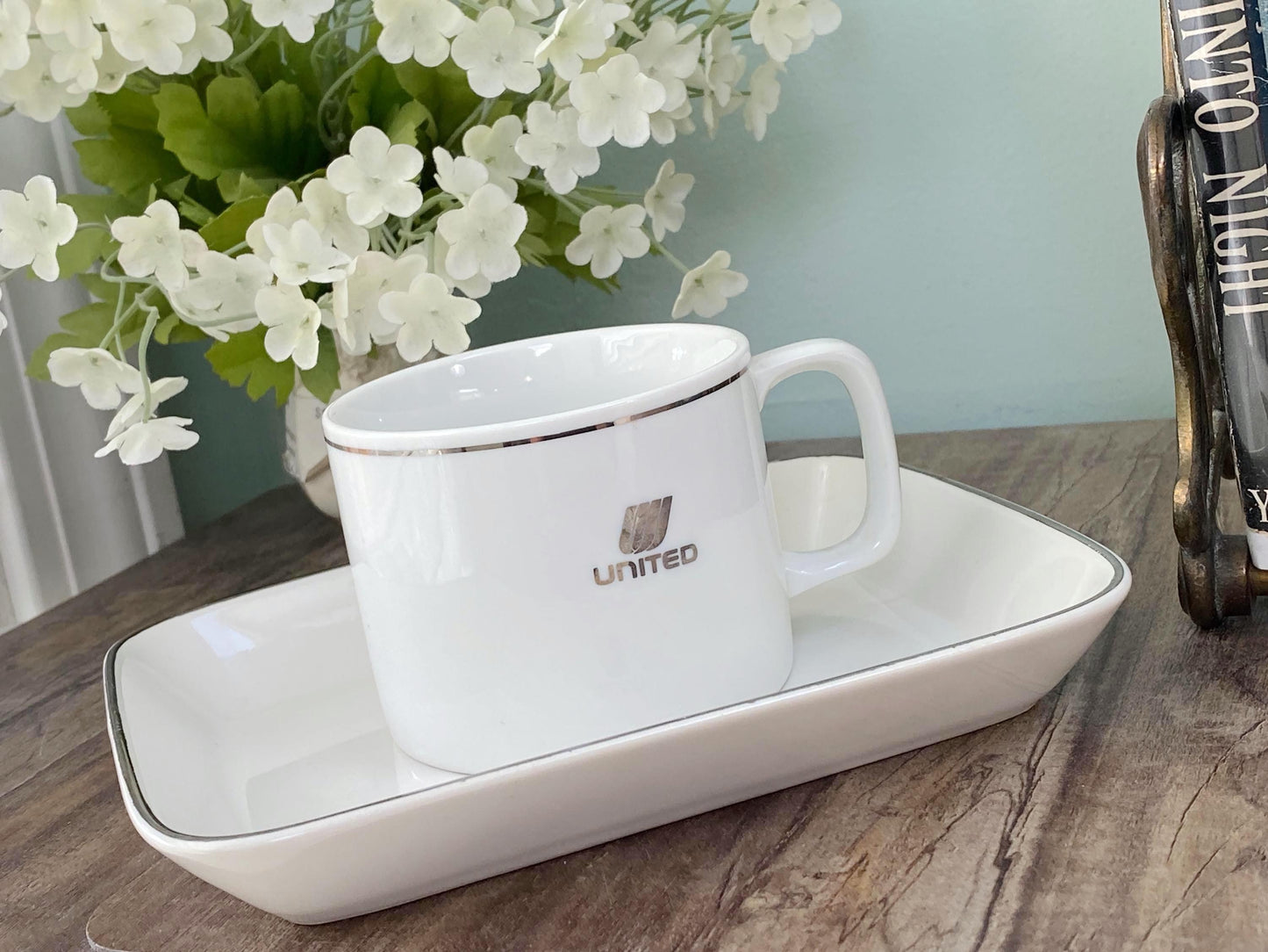 Vintage United Airlines Cup and Plate at Duckwells