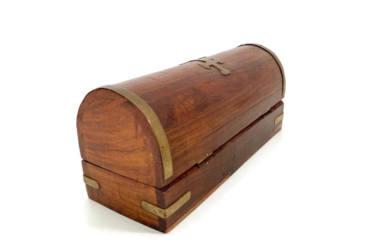 Vintage Nautical Box Made of Wood and Brass at Duckwells