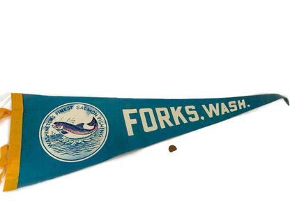 Vintage Forks Washington Pennant, a Salmon Fishing Souvenir at Duckwells