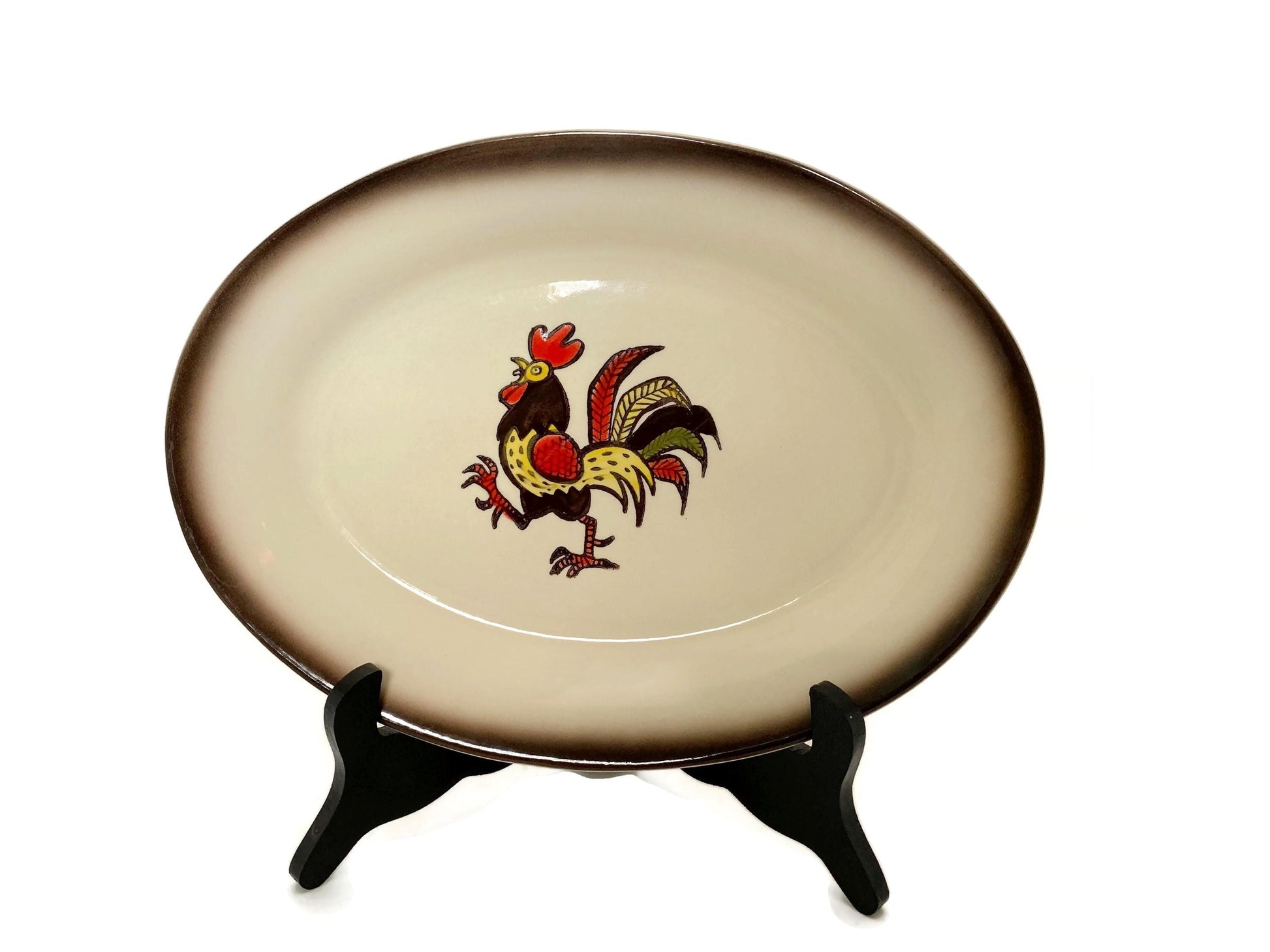 Vintage California Pottery Oval Dish by Metlox at Duckwells