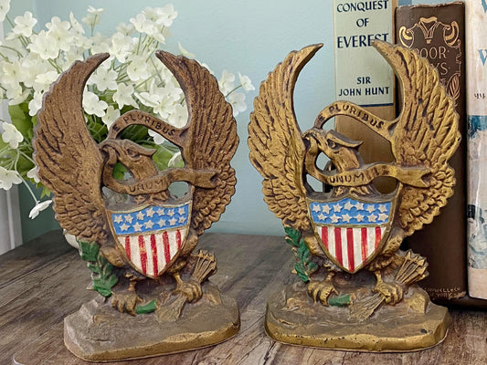 Vintage Patriotic E Pluribus Unum Bookends at Duckwells