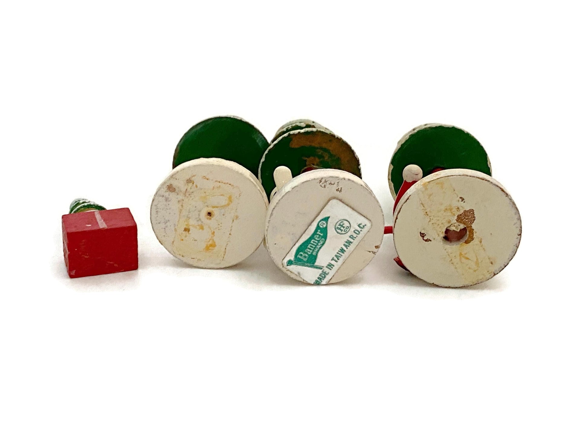 Vintage Wood Christmas Tree Figurines, 1970s Made in Taiwan at Duckwells