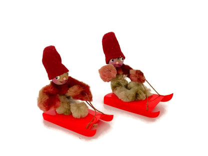 Vintage Pipe Cleaner Elfs on Sleds at Duckwells