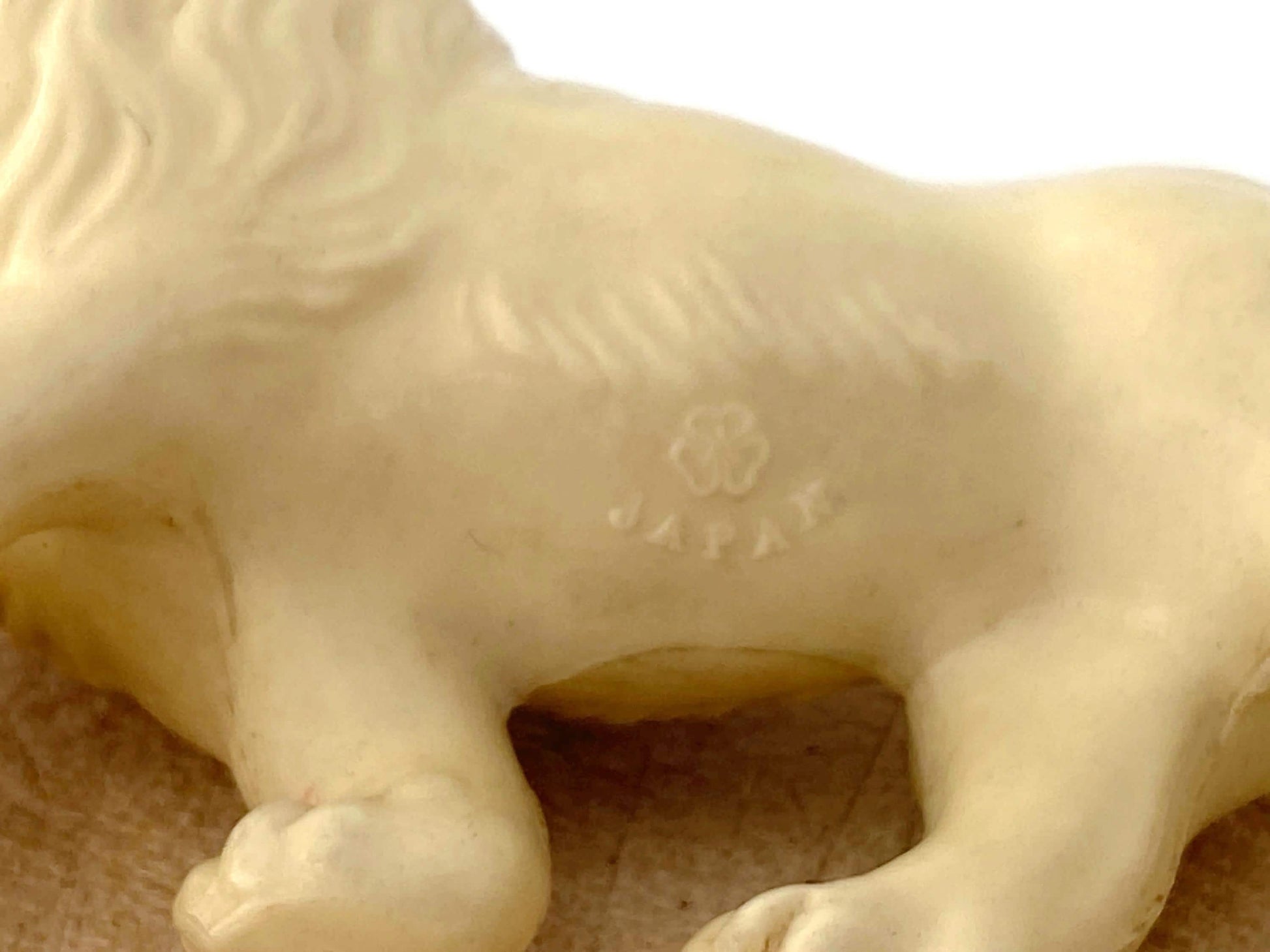 Vintage Lion Figurines at Duckwells