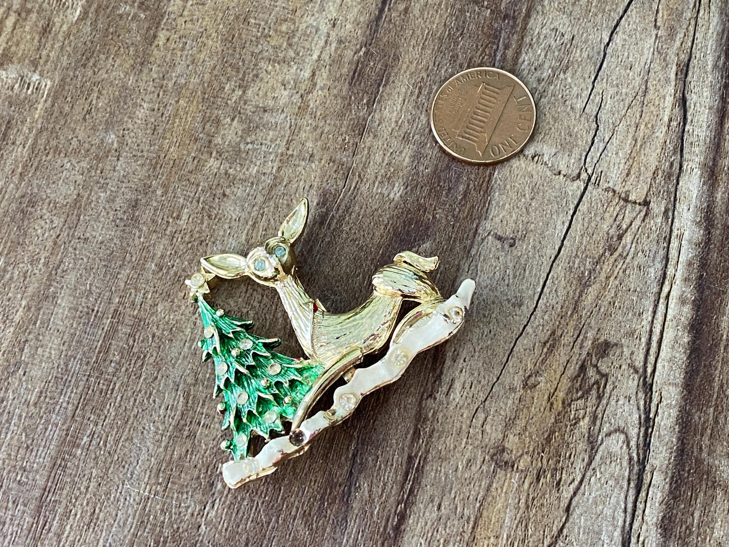 Vintage Christmas Pin Brooch at Duckwells