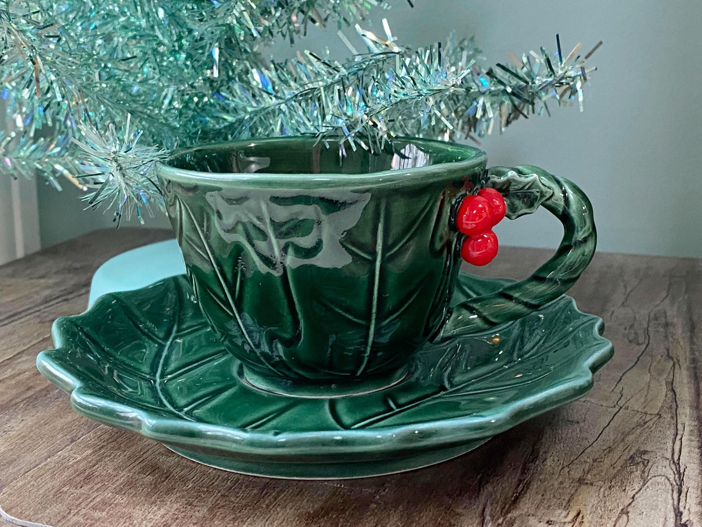 Midcentury Christmas Cup and Saucer Set by Lefton at Duckwells