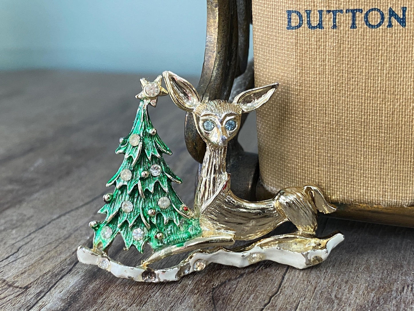 Vintage Christmas Pin Brooch at Duckwells