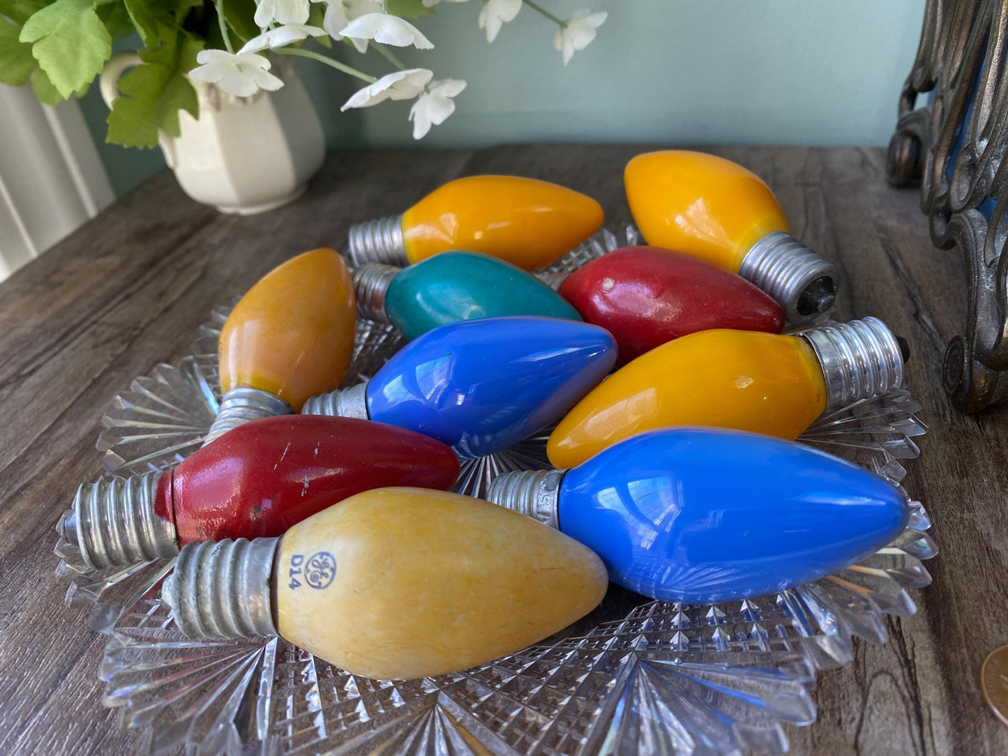 Vintage Christmas Light Bulbs at Duckwells