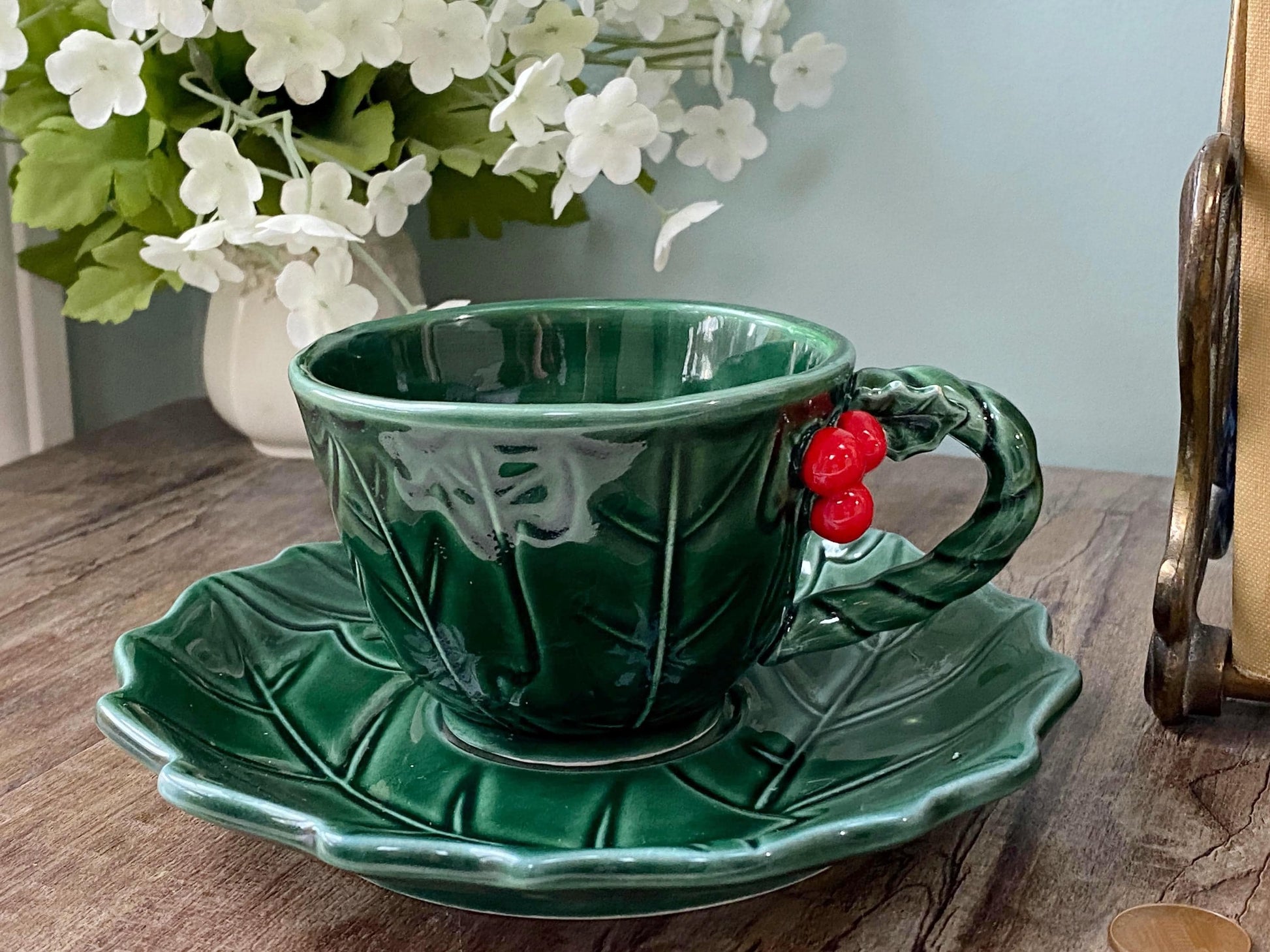 Midcentury Christmas Cup and Saucer Set by Lefton at Duckwells