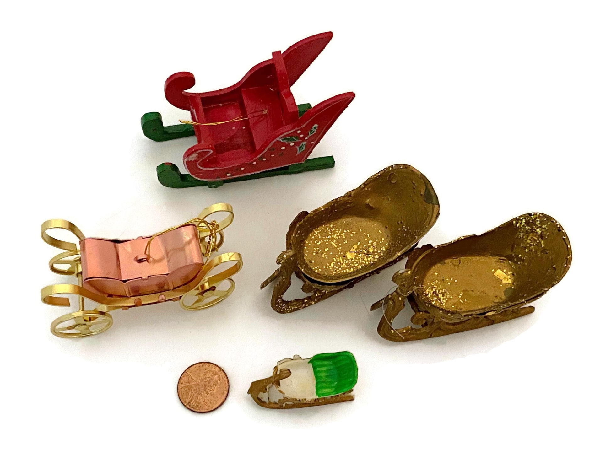 Vintage Christmas Sleigh Ornaments at Duckwells