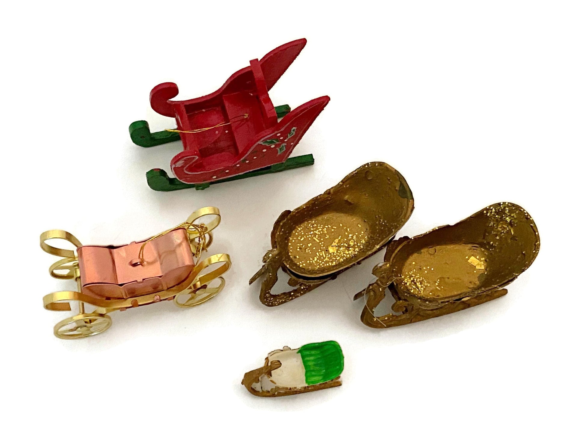 Vintage Christmas Sleigh Ornaments at Duckwells