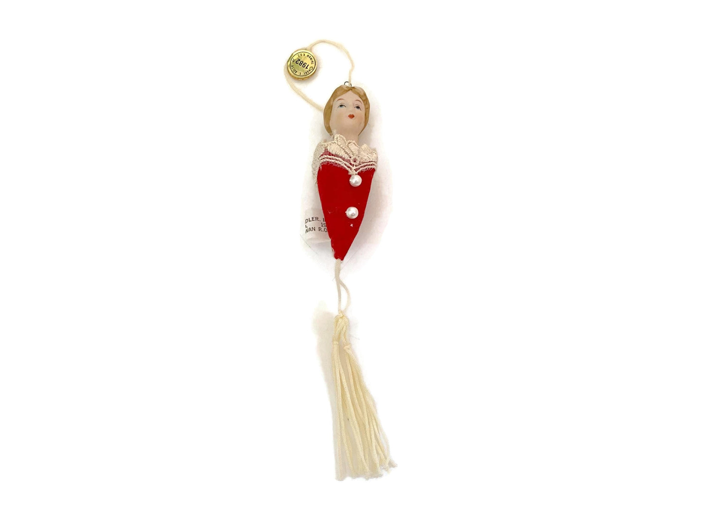 Vintage Christmas Retro Victorian Ornament at Duckwells