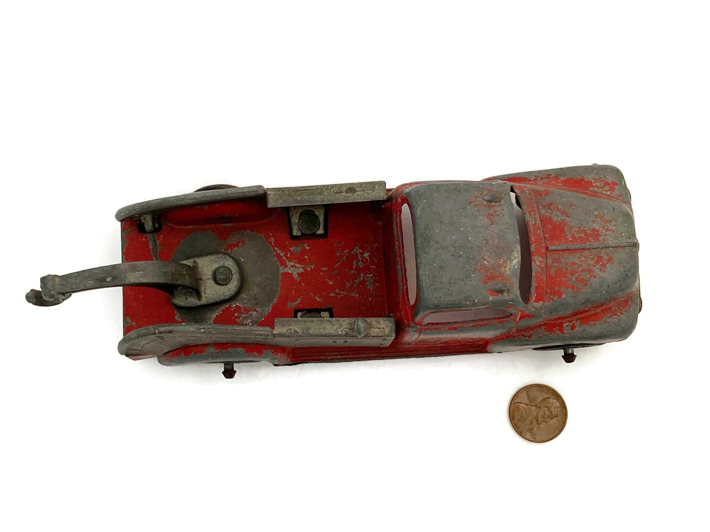 Vintage Tow Truck by Hubley Kiddie Toy at Duckwells
